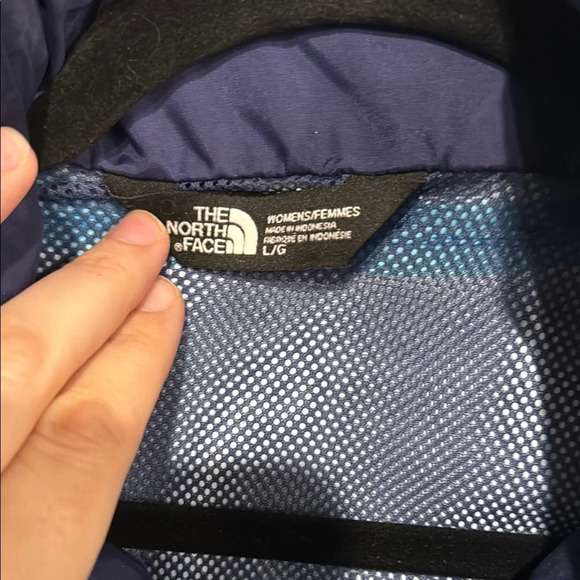 The North Face Blue and Navy Jacket - Picture 3 of 7